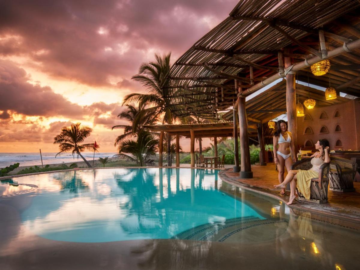 Playa Viva Hotel Juluchuca Exterior photo